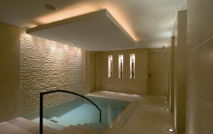 Ushvani spa pool